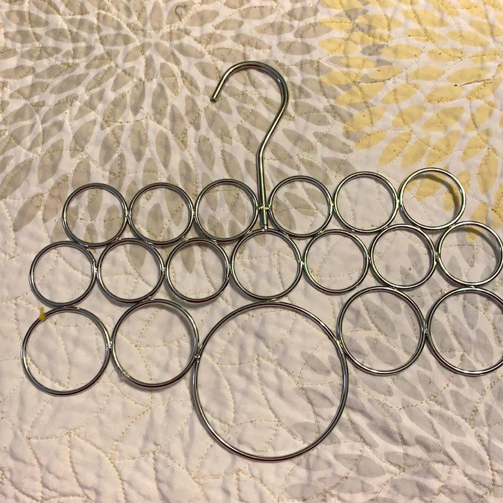 Scarf Hanger
